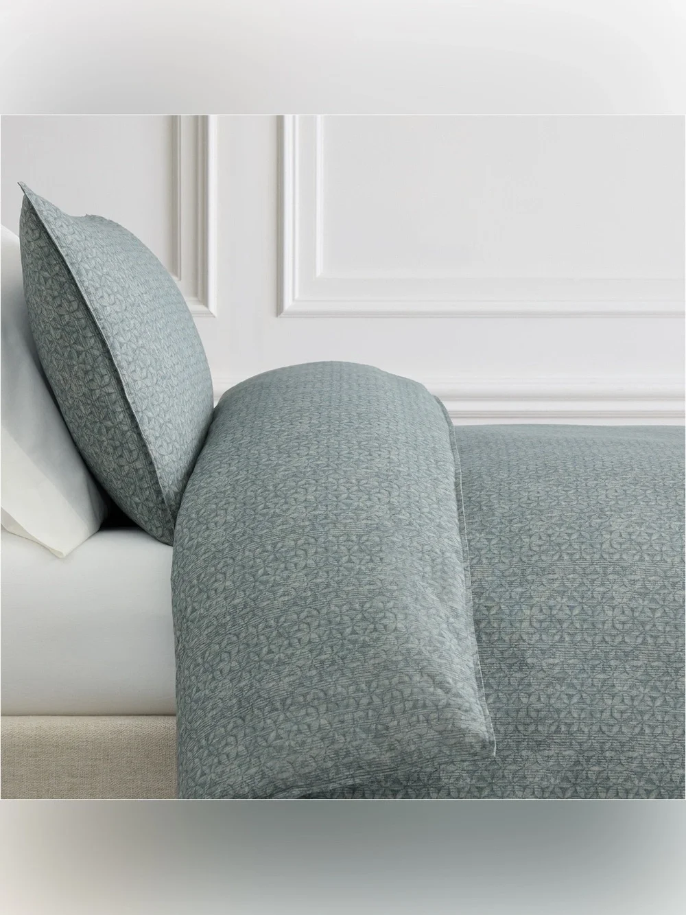 West Elm Lucie Floral Blue Ocean Set of two Sham Size King NEW